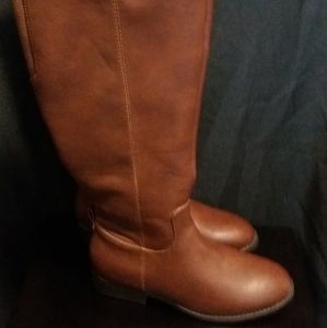 Brown leather heeled boots